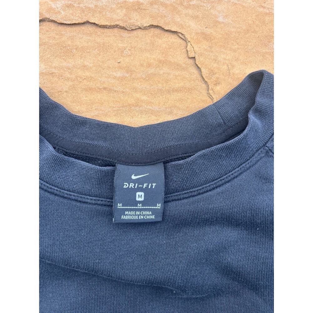 Nike Sportswear Cropped Crewneck Size Women’s M AH8436-010 - Picture 2 of 4